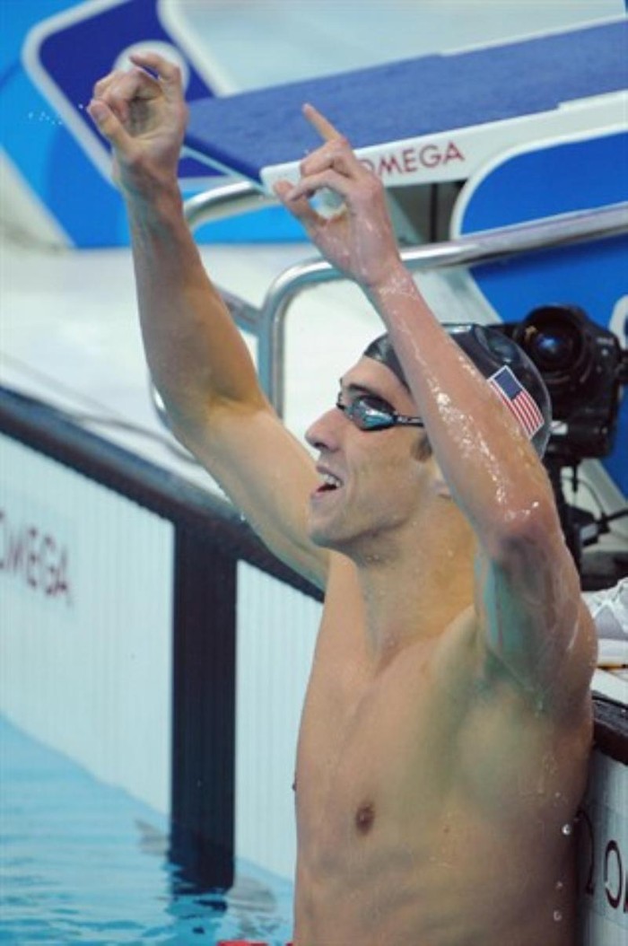 Tại Bắc Kinh 2008, Phelps đoạt Vàng ở nội dung cá nhân 100m hỗn hợp.